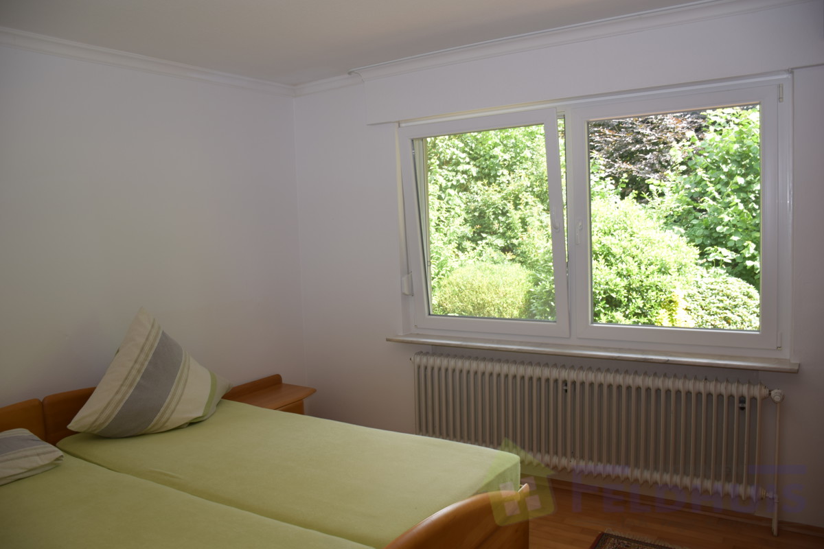 Schlafzimmer Bild 1