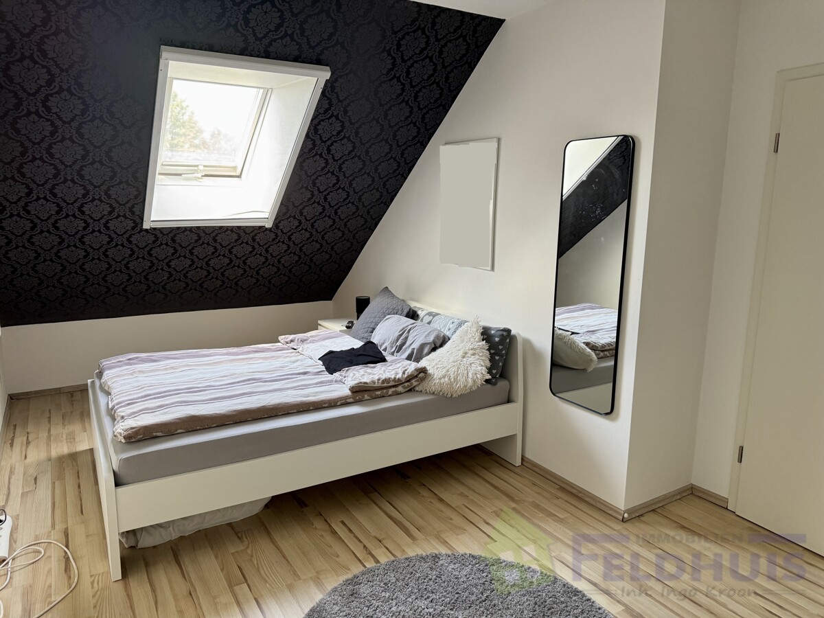 Schlafzimmer Bild 1
