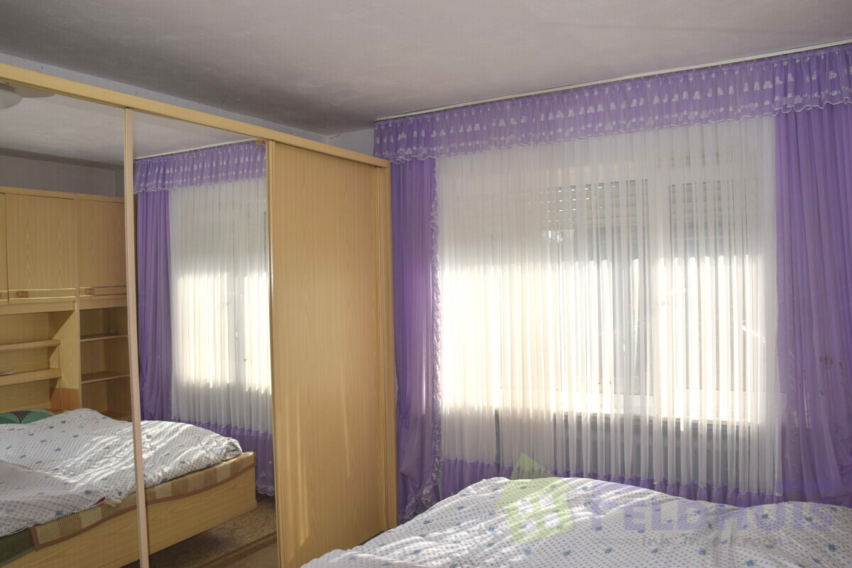 Schlafzimmer Bild 1