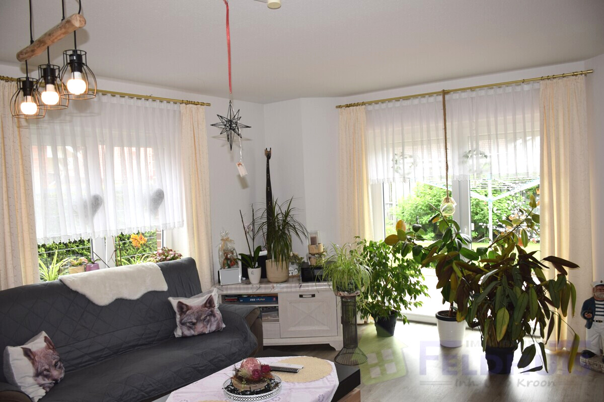 Wohnzimmer Bild 1