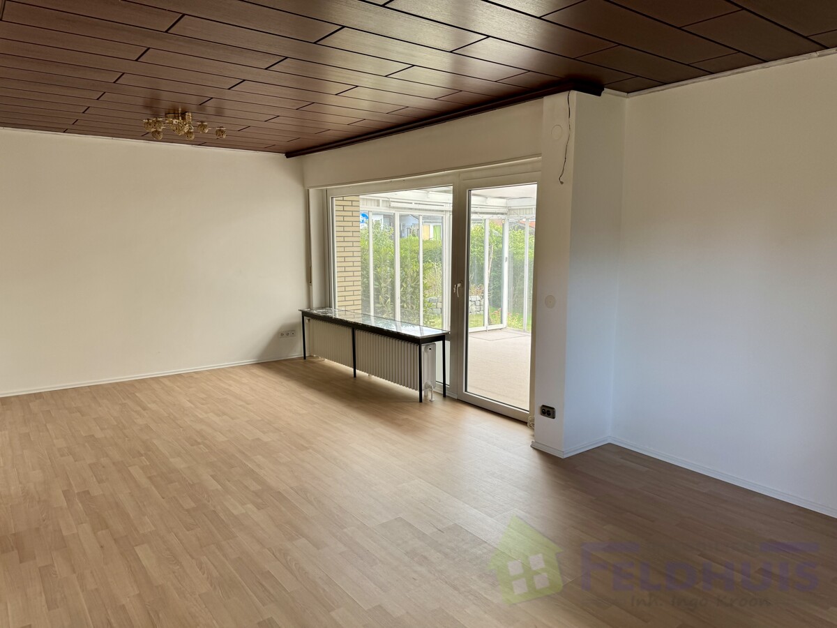 Wohnzimmer Bild 1