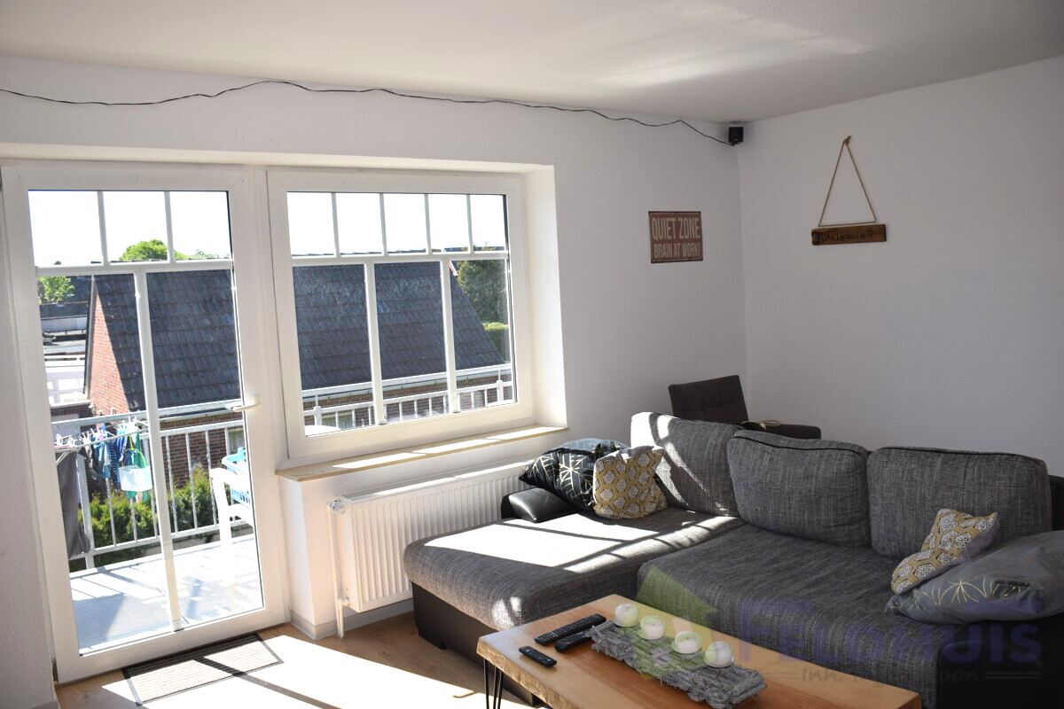 Wohnzimmer DG Wohnung links Bild 2