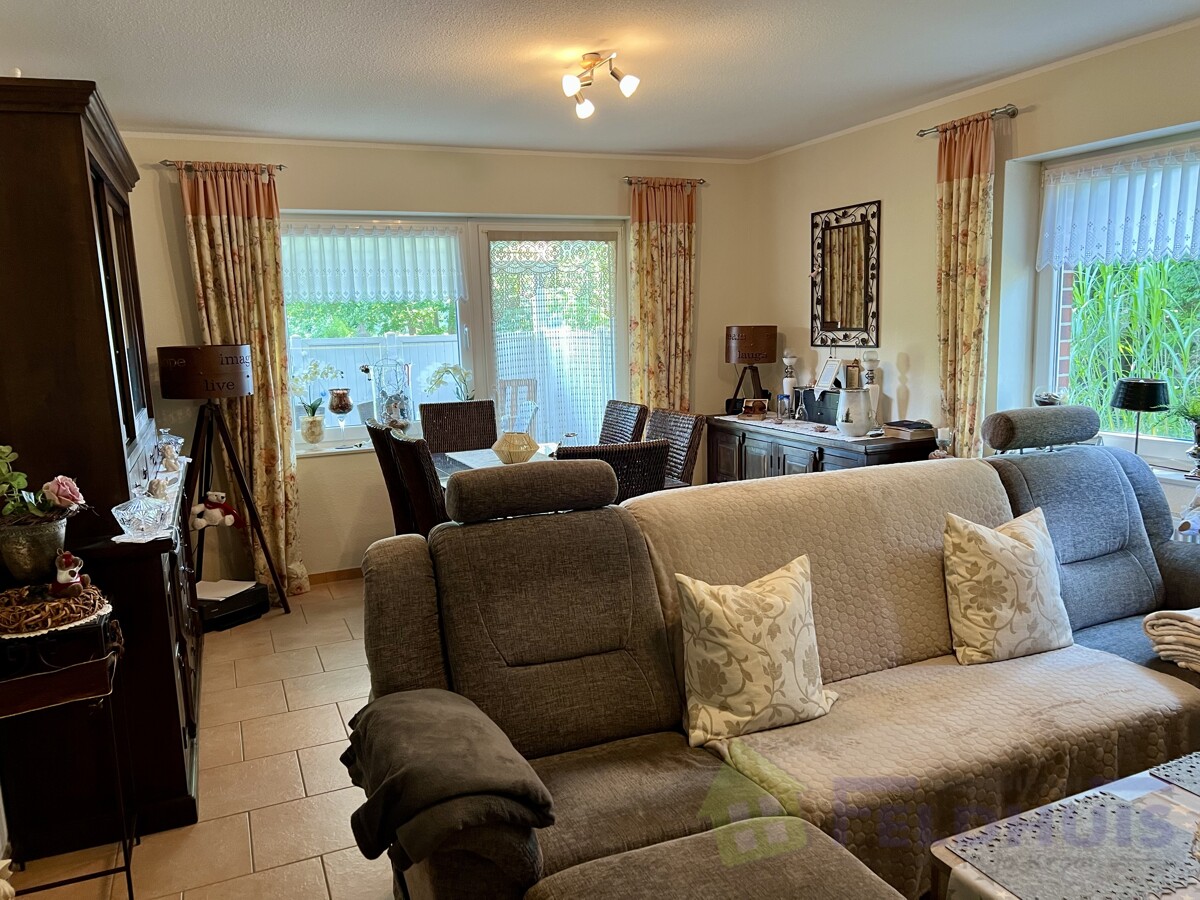 Wohnzimmer Bild 2