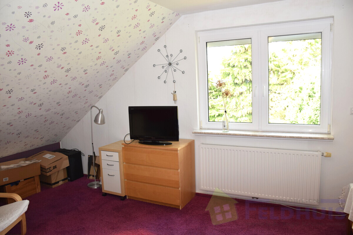 Zimmer links DG Bild 1