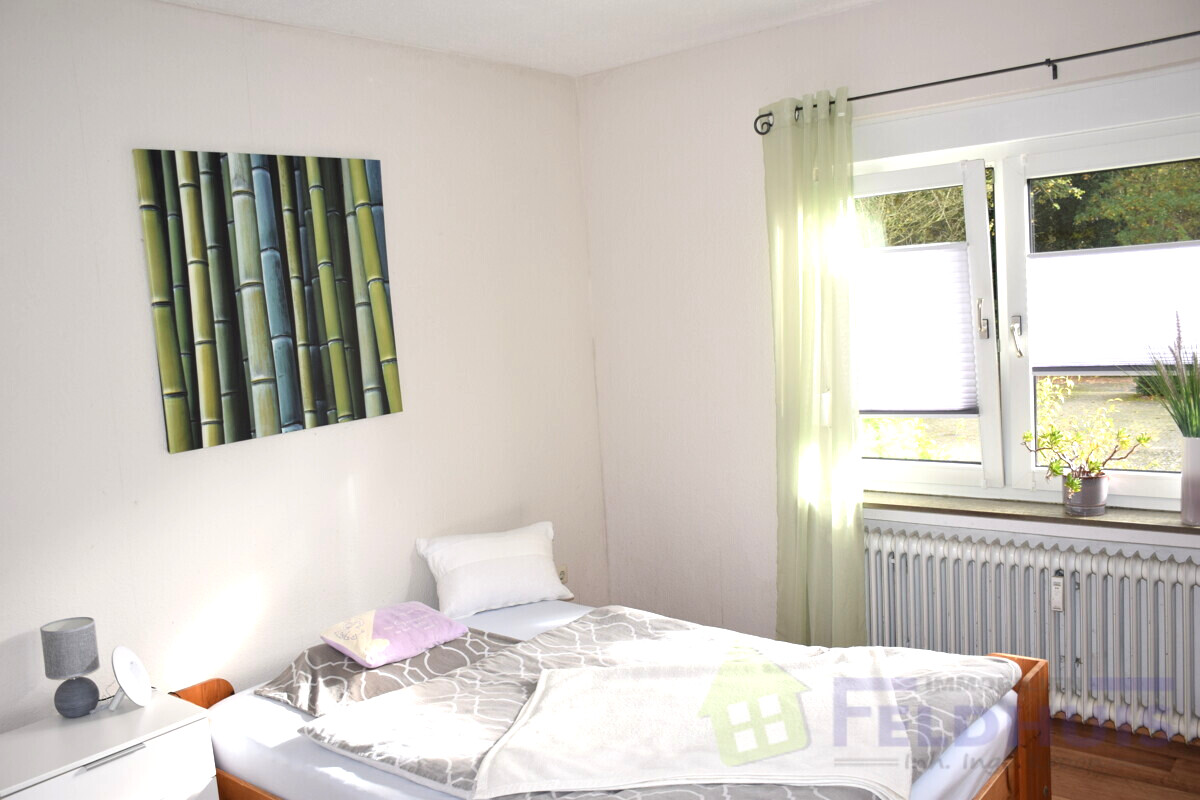 Schlafzimmer EG Bild 1