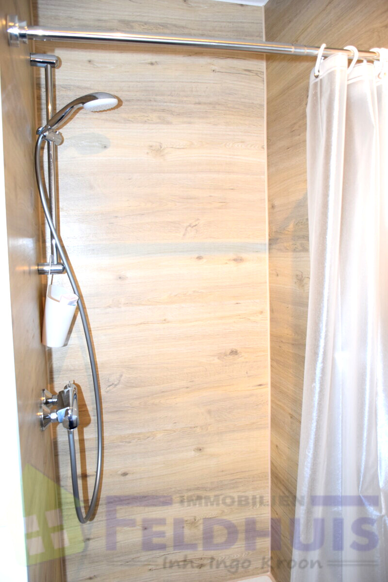 Badezimmer EG Bild 2