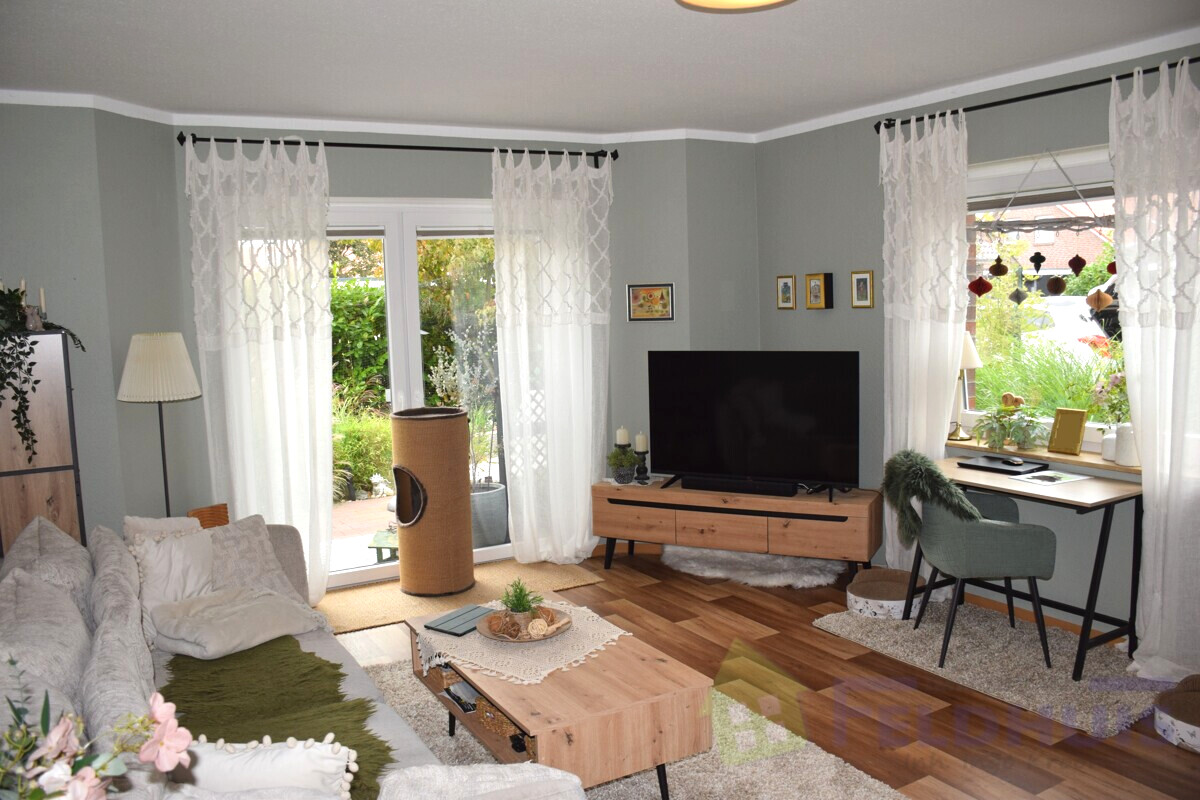 Wohnzimmer Bild 1