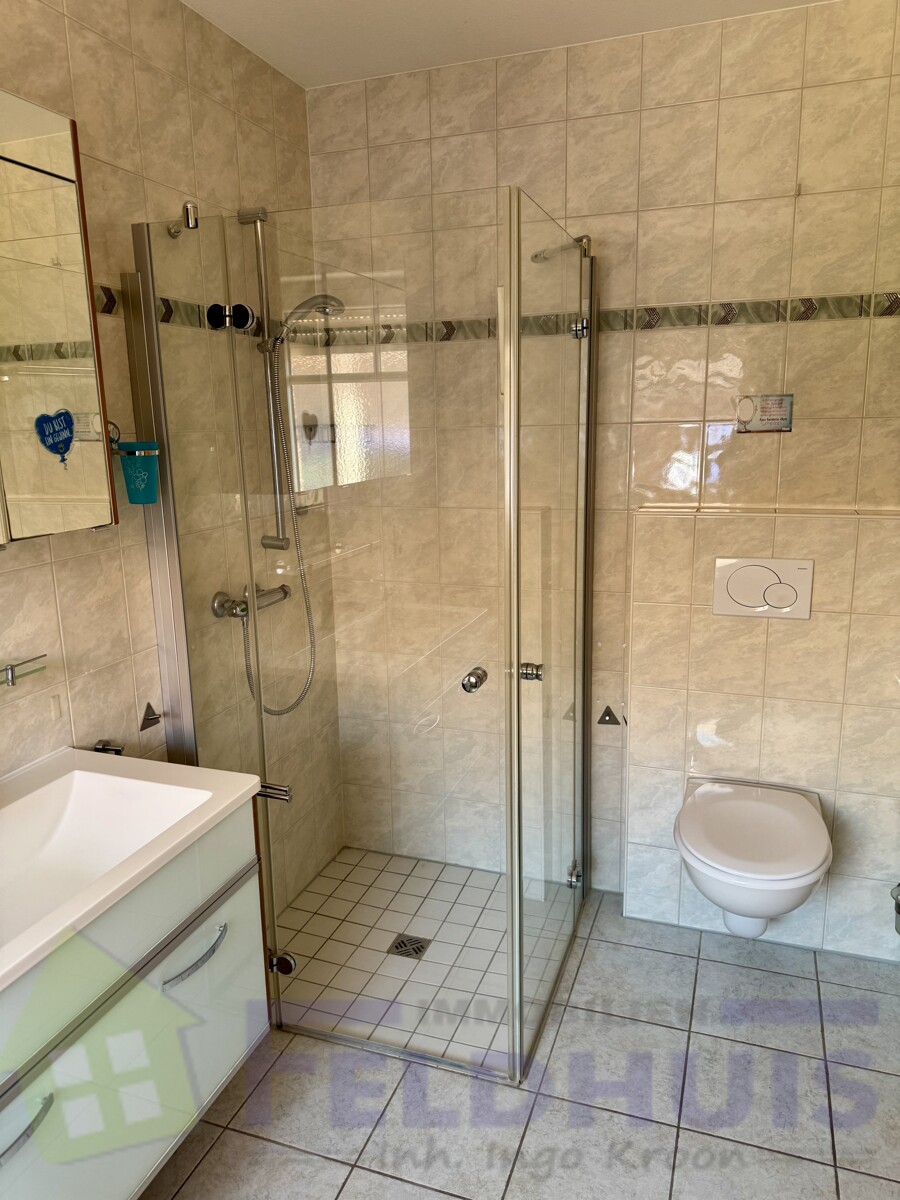 Badezimmer EG Bild 2