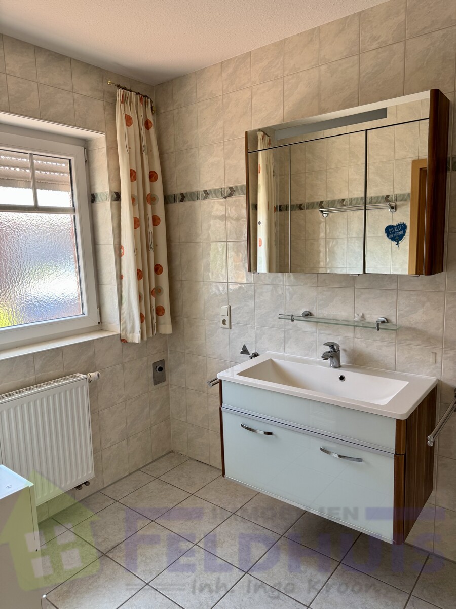 Badezimmer EG Bild 1
