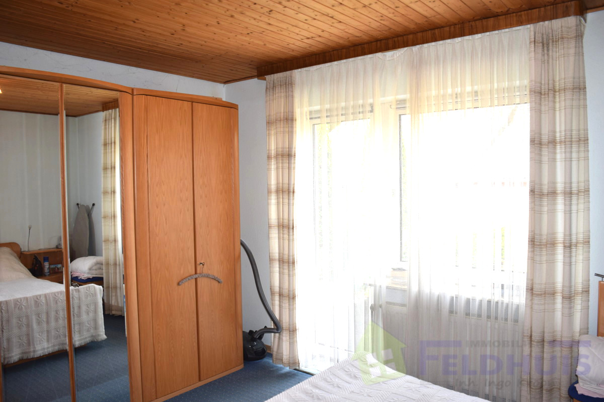 Schlafzimmer Bild 2