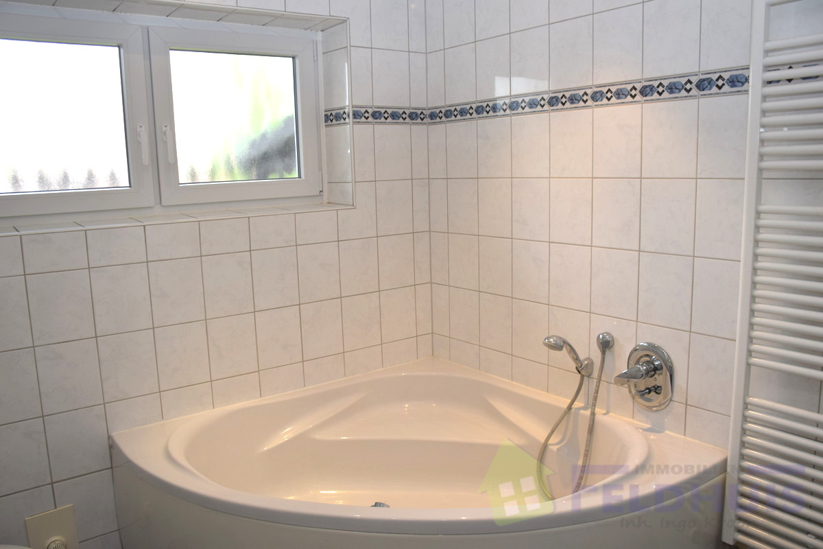 Badezimmer EG Bild 2