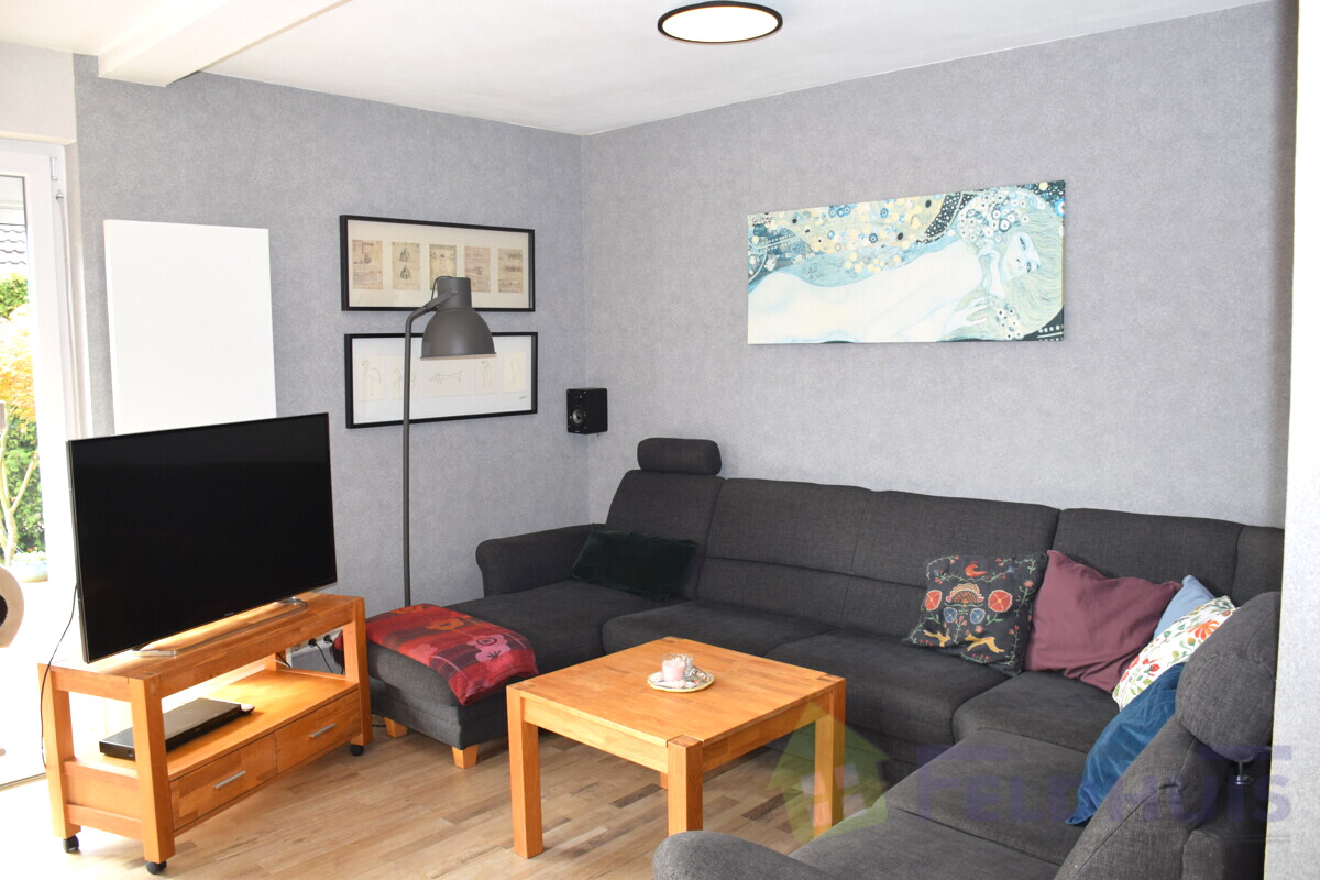 Wohn- und Esszimmer Bild 1