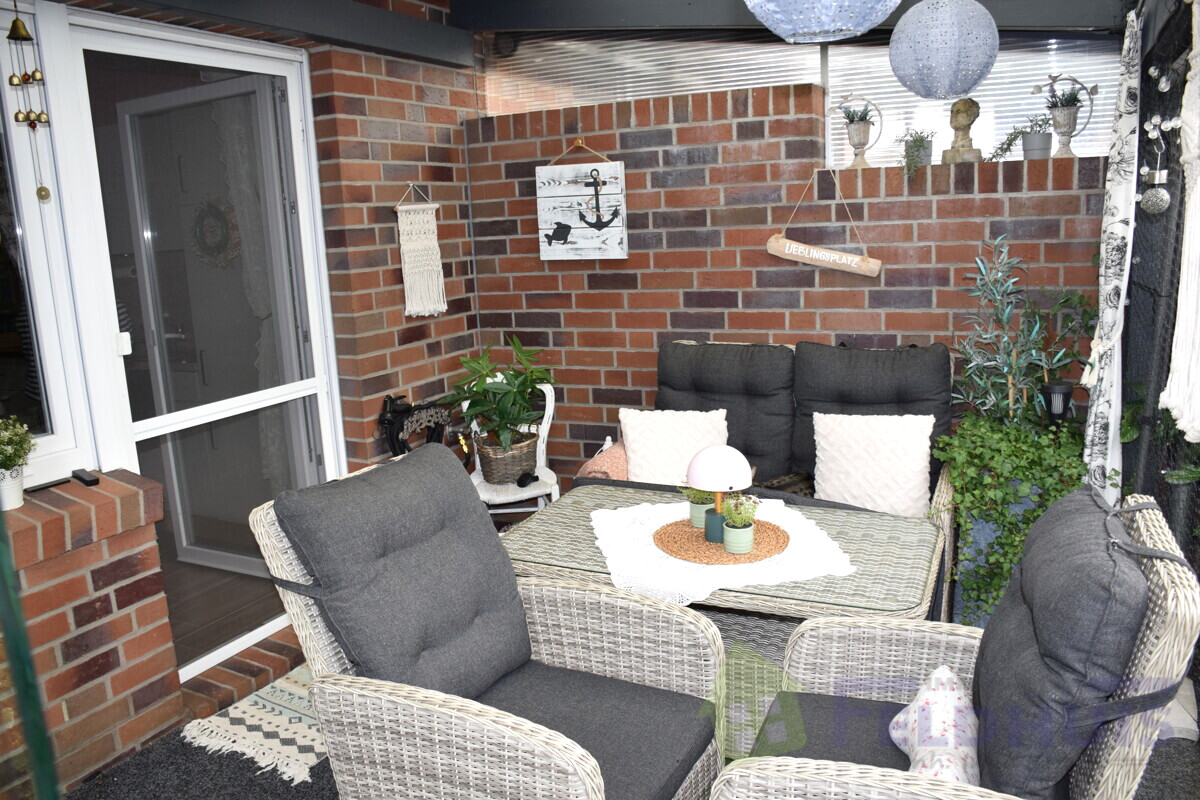 Teilüberdachte Terrasse Bild 2