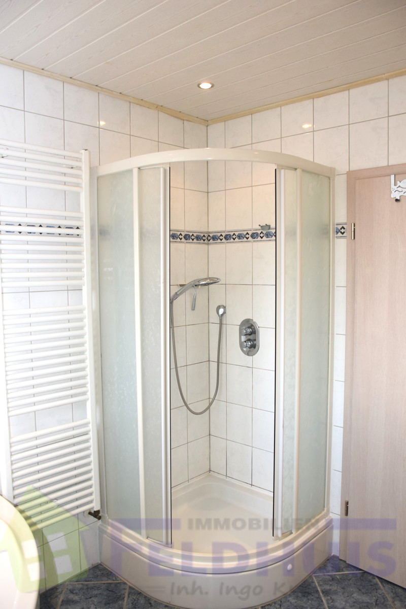 Badezimmer EG Bild 3