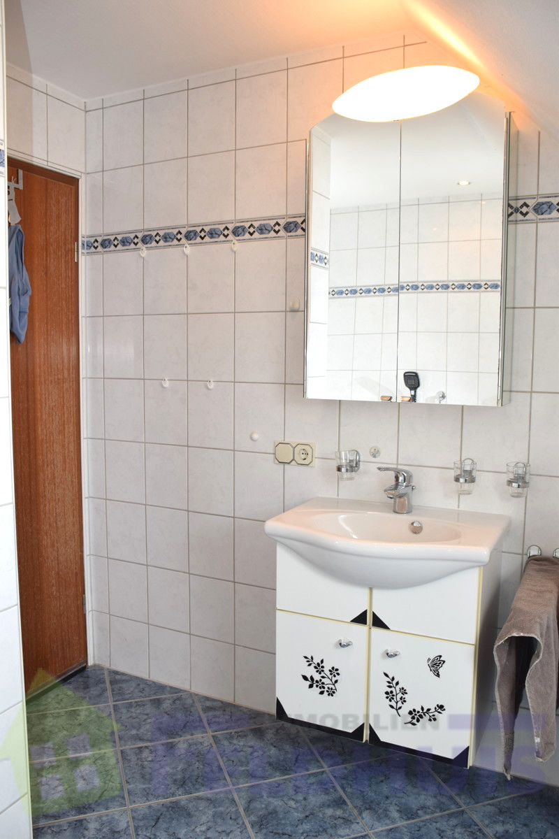Badezimmer DG II Bild 1