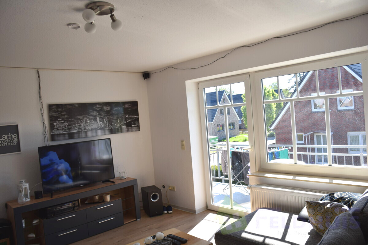 Wohnzimmer DG Wohnung links Bild 1