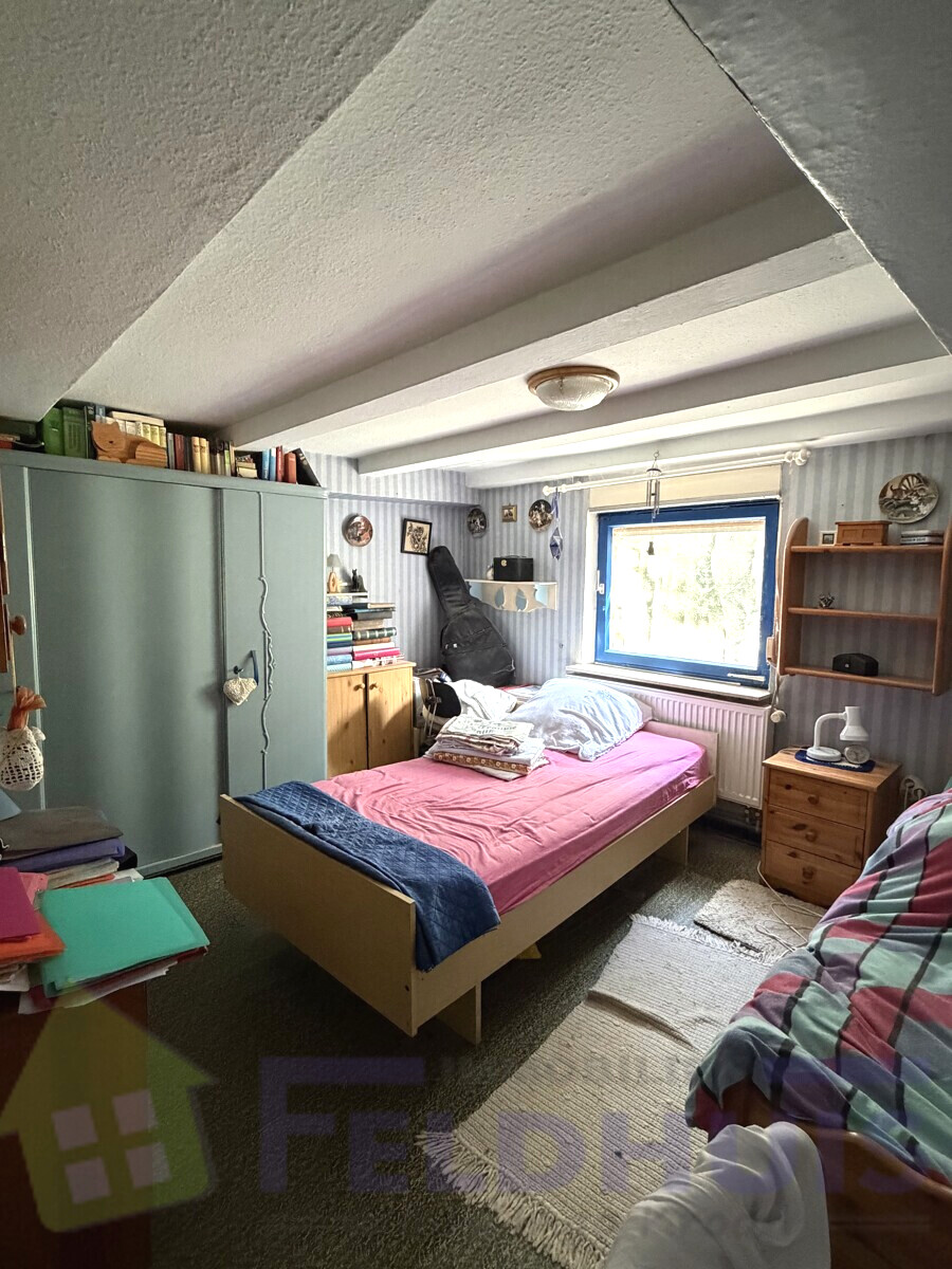 Schlafzimmer DG Bild 1