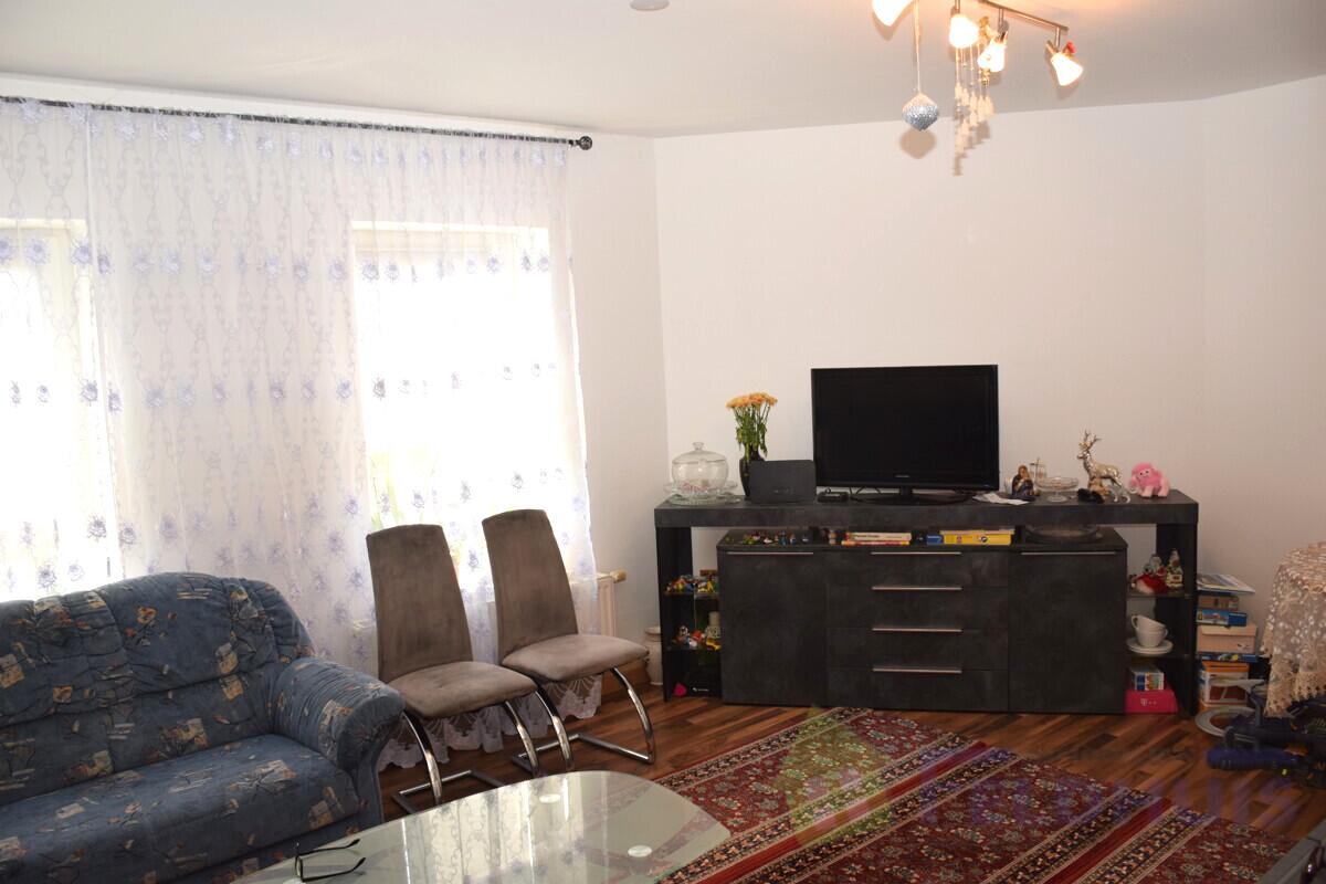 Wohnzimmer Wohnung 4 Bild 1
