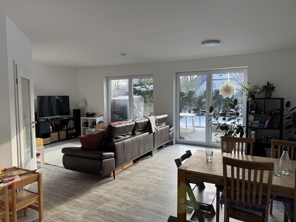 Wohn- und Küchenbereich Bild 1