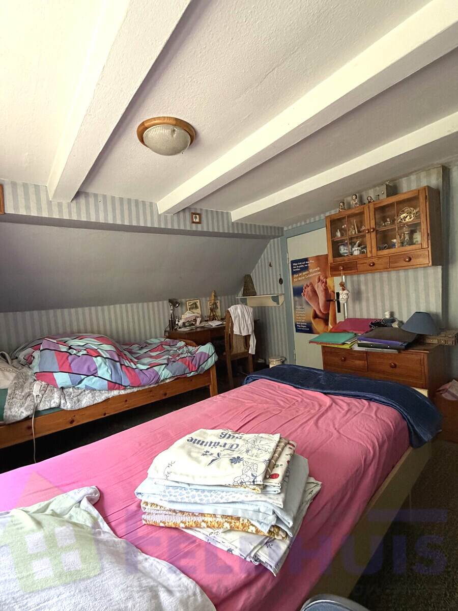Schlafzimmer DG Bild 2