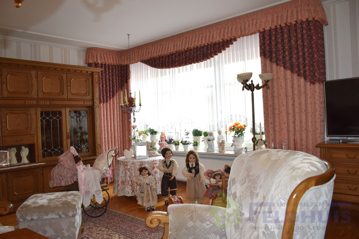 Wohnzimmer Bild 2