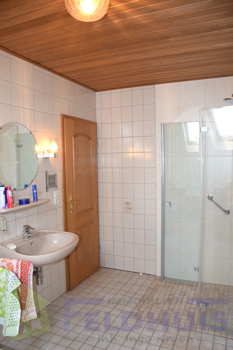 Badezimmer Bild 2