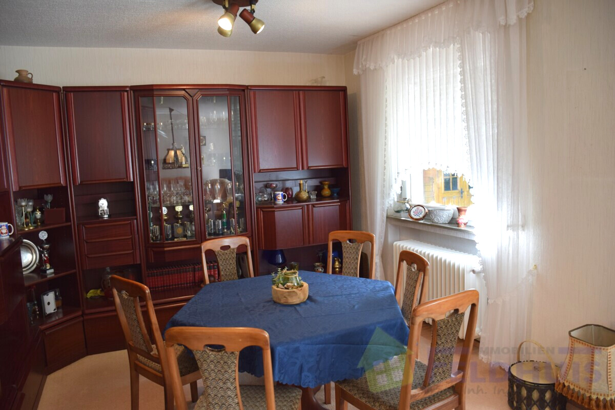 Wohn- und Esszimmer Bild 3