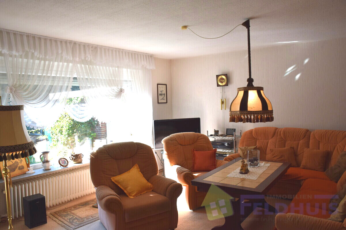 Wohn- und Esszimmer Bild 1