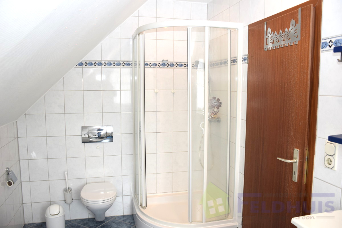 Badezimmer DG I Bild 3