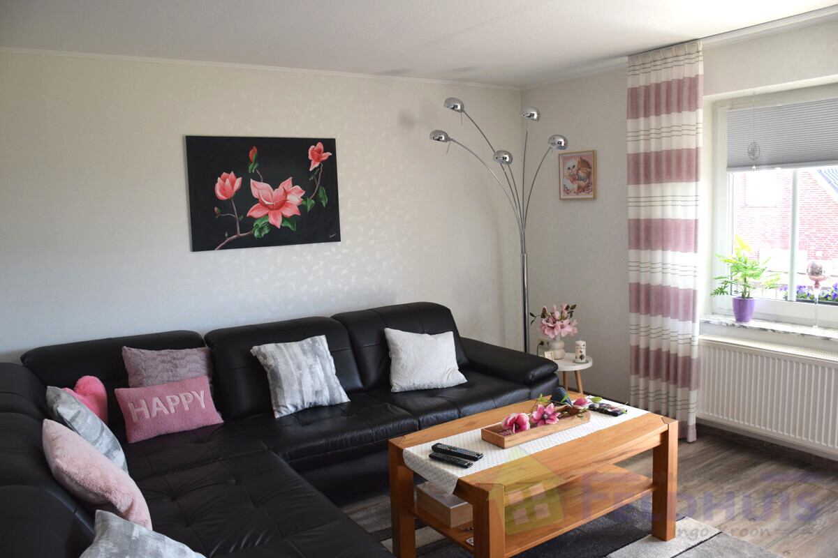 Wohnzimmer DG Wohnung rechts Bild 1