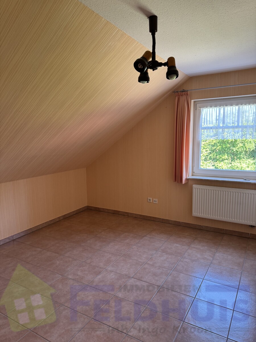 Zimmer 1 OG