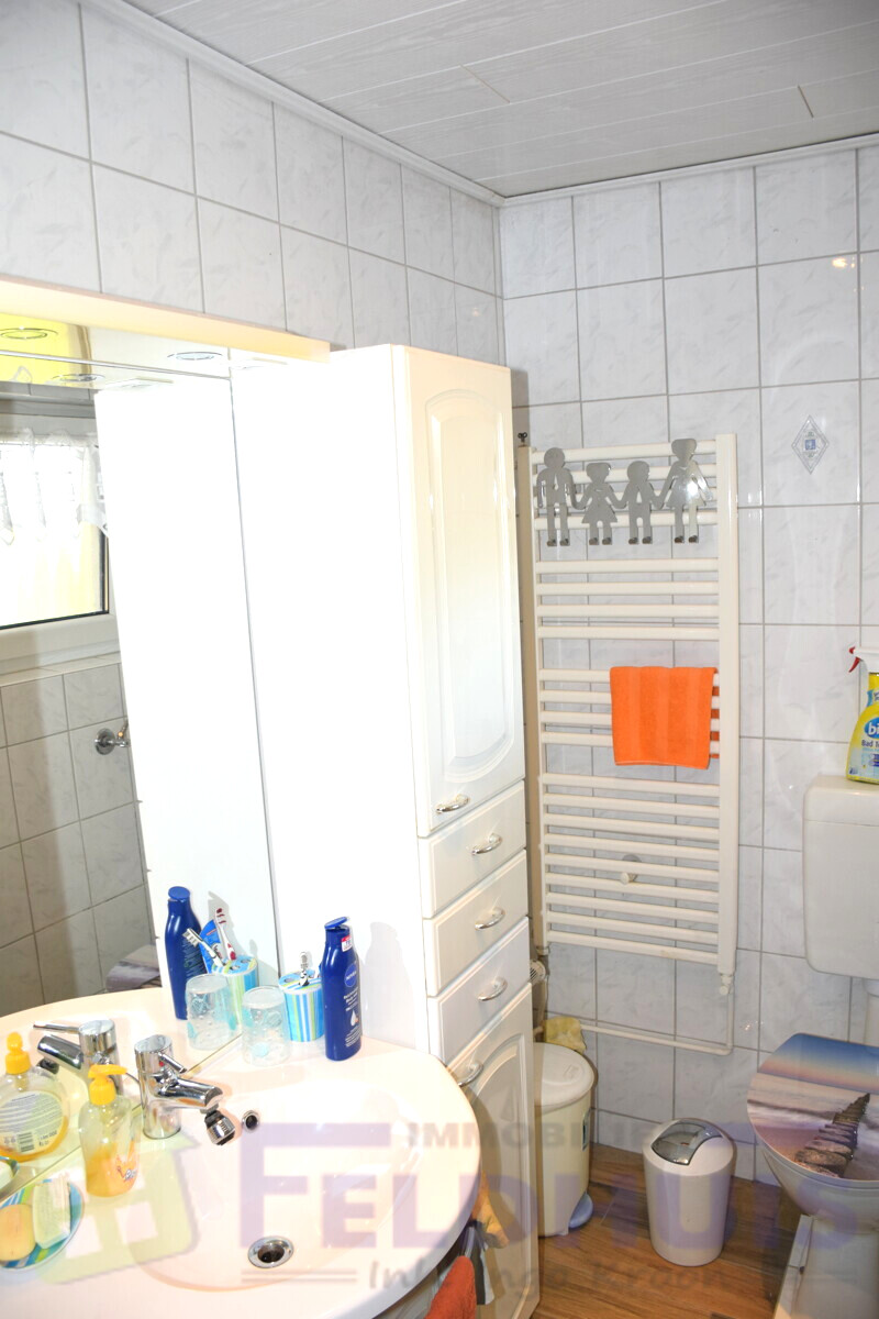 Badezimmer DG Bild 2
