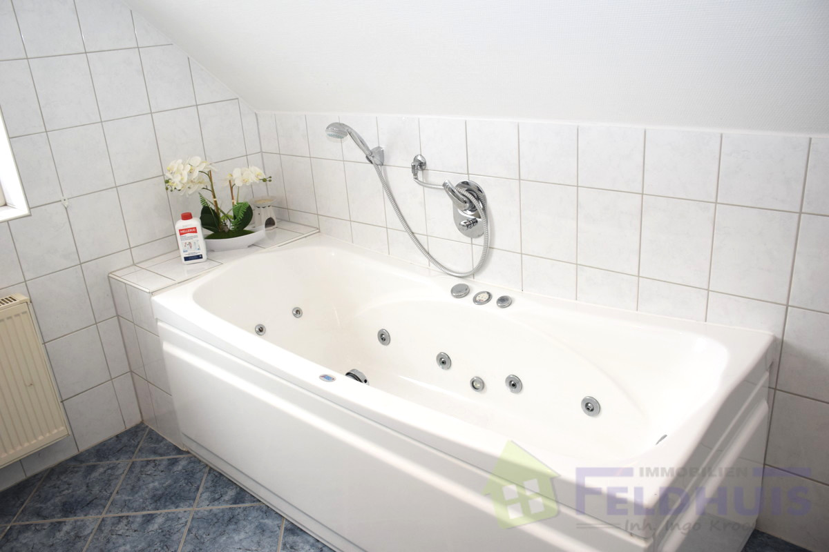 Badezimmer DG I Bild 2