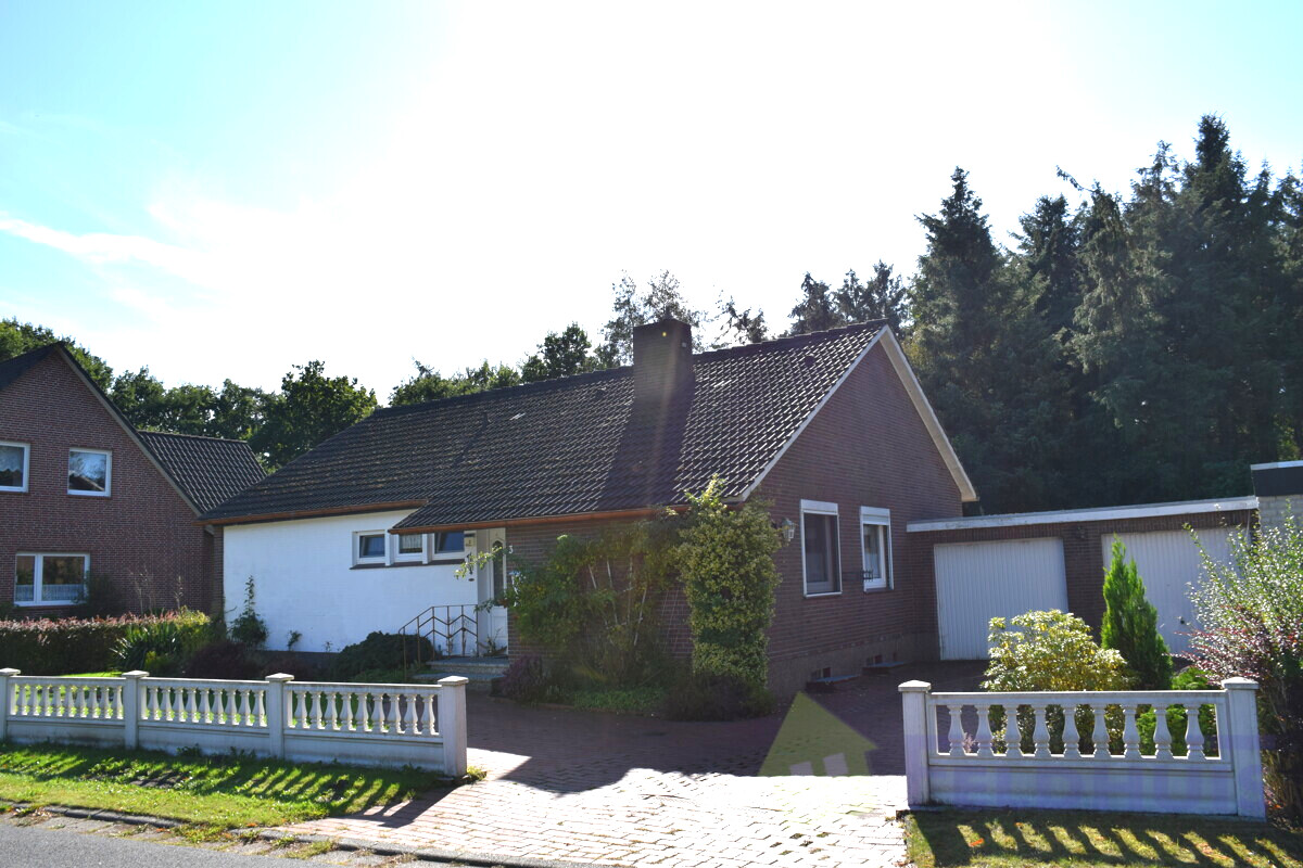 Handwerker aufgepasst! Einfamilienhaus mit viel Potenzial in bester Lage von Moormerland-Neermoor-Kolonie!