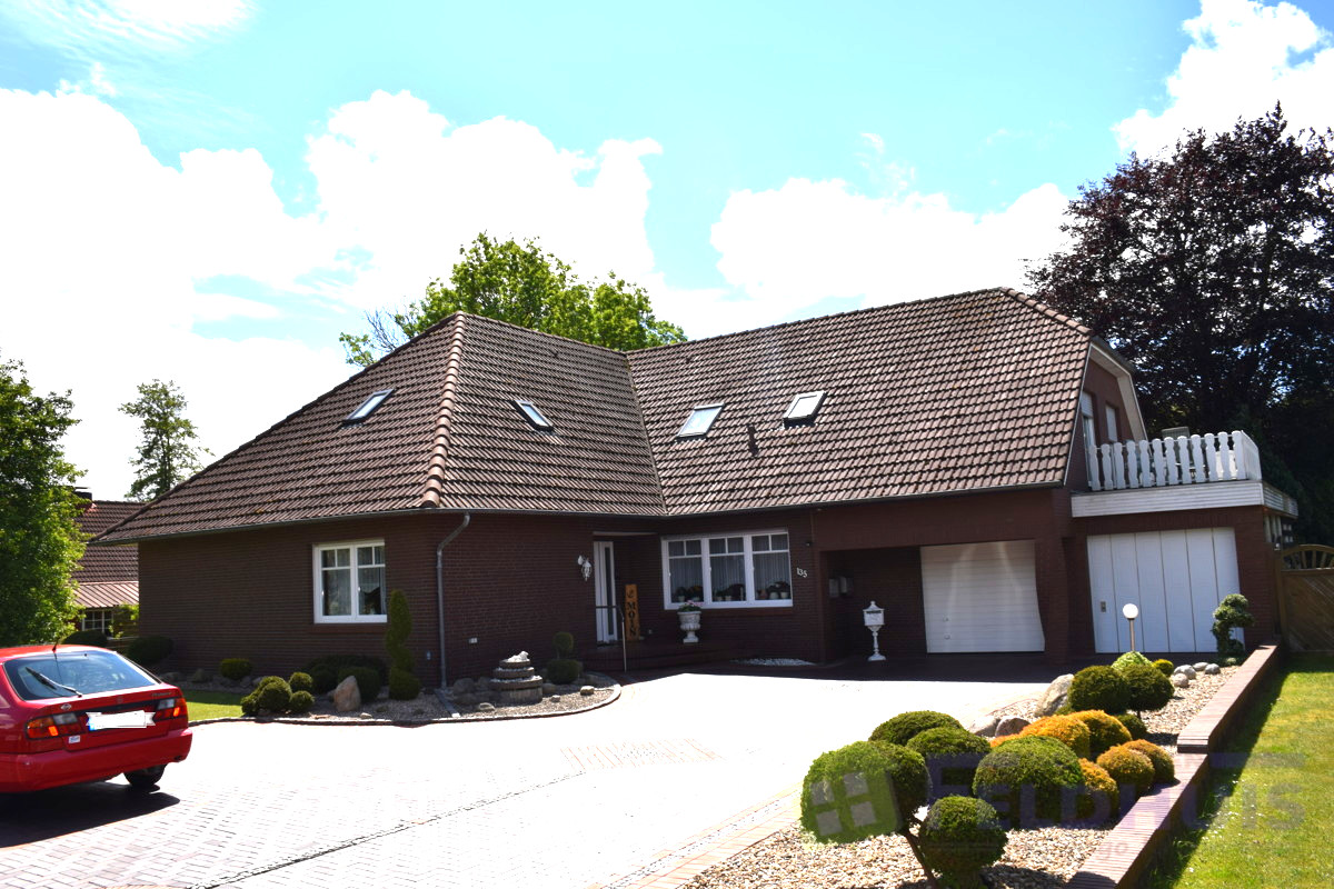 Top gepflegter Winkelbungalow mit zwei Einliegerwohnungen in beliebter Lage von Moormerland!